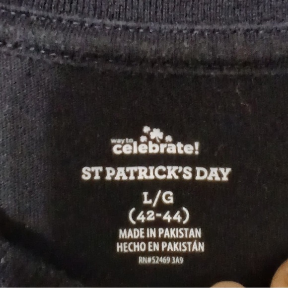 St Patrick Day Luck of the Irish T-Shirt Size L Skull Cross Crewneck Ireland - Picture 2 of 7